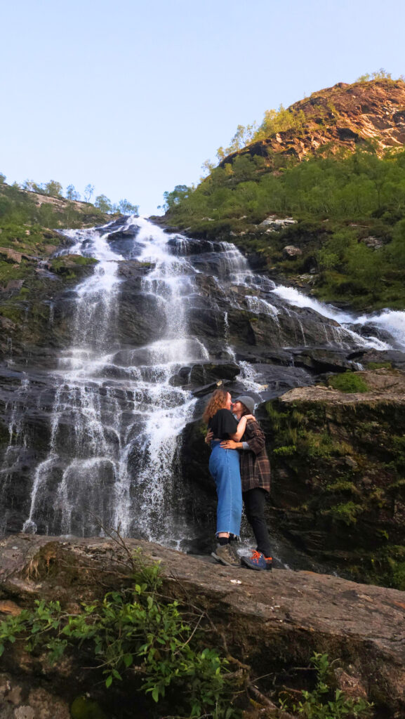 f8468852 3670 469e b613 8b76427de13c